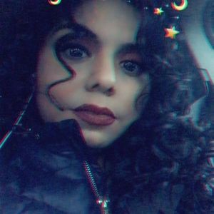 Meet your Posher, Valeria